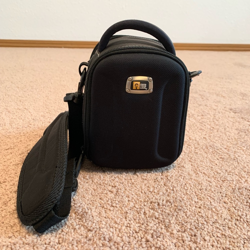 Case Logic | Camera Bag w/Shoulder Strap
